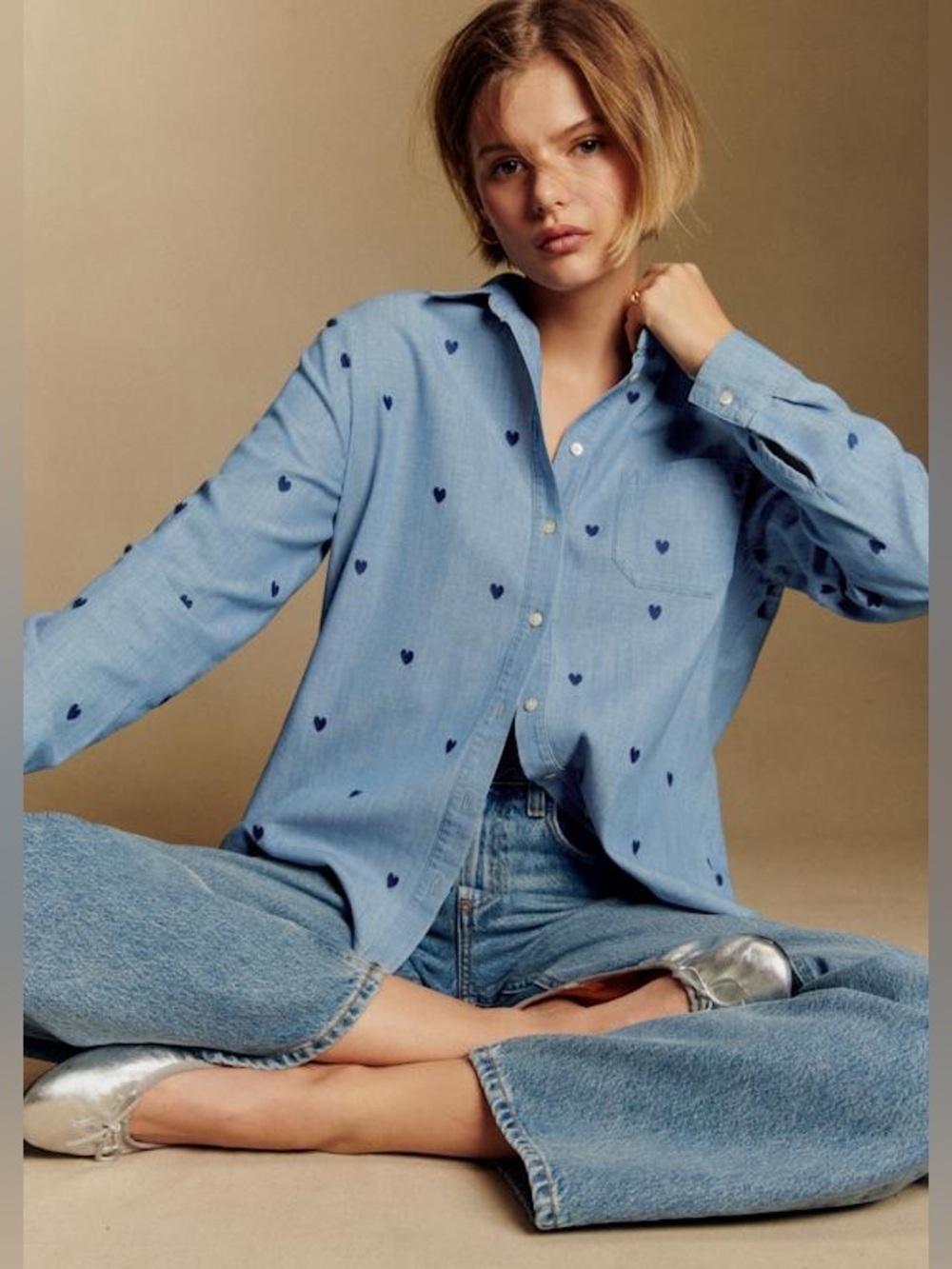SEZANE TOMBOY BLUE CHAMBRAY EMBROIDERED NAVY HEARTS BUTTON UP COLLAR SHIRT 32 0